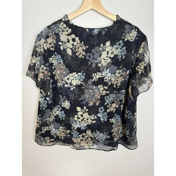 Women's Short Sleeve Black Floral Blouse Size 20W Sheer Sleeves Feminine Office - Picture 10 of 11